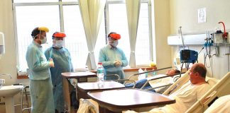 pacientes hospitalizados por COVID-19