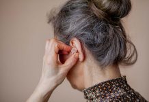 ADVIERTEN RIESGOS EN LA ADHERENCIA AL TRATAMIENTO DE LA HIPOACUSIA DEL ADULTO MAYOR EN LA PANDEMIA