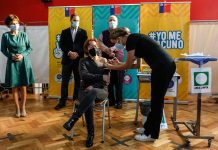 Minsal inicia proceso de vacunación de población sana