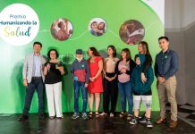 Premio Humanizando la Salud entregará 25 millones de pesos a cinco proyectos que mejoren la calidad de vida de pacientes y cuidadores