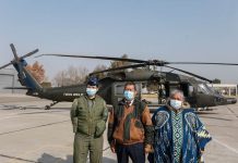 Ministros Prokurica y Paris distinguen a las FF.AA. por su trabajo sanitario durante la pandemia Durante el estado de excepción el Ejército, la Armada y la Fuerza Aérea suman 213 millones de controles y 524 mil detenidos, aeroevacuaciones de 264 pacientes críticos Covid, traslado de equipos e insumos, reconversión de camas, despliegue de hospital modular, apoyo a la reducción de listas de espera, entre otras.