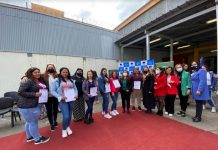 Grupo de internas certificado en corte y peinado
