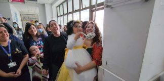 Con la instalación de una campana en Oncología Pediátrica, Alma anunció el fin de sus quimioterapias tras derrotar su leucemia