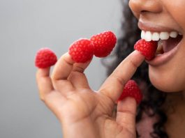 ¿Con resaca post 18? Estos son los alimentos détox que desinflaman y  ayudan a estar en forma