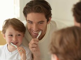 ¿Bacterias en tu boca? Te contamos por qué es importante que renueves tu cepillo de dientes