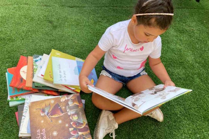 Vacaciones llenas de aventuras: Descubre cómo fomentar el amor por la lectura en niños y niñas este verano