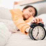 Cinco consejos para enfrentar de mejor manera el cambio de hora