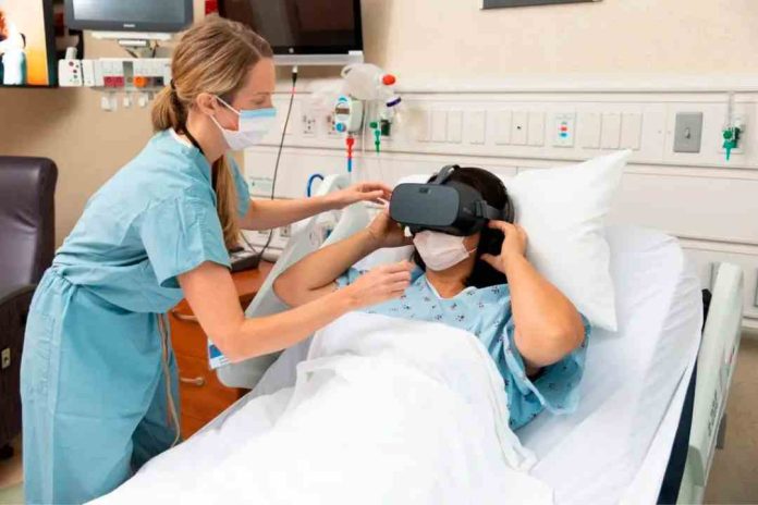 Investigadores y cirujanos de Mayo Clinic experimentan realidad virtual para calmar el nerviosismo prequirúrgico