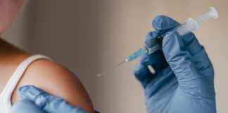 Sociedad Chilena de Pediatría: “Recomendamos anticipar la vacunación en niños ante lo que puede ser un escenario sanitario complejo”