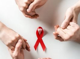 Jóvenes de 25 a 29 años lideran casos de VIH en Chile: organización mundial hace un llamado a reforzar educación sexual y uso del preservativo Jóvenes de 25 a 29 años lideran casos de VIH en Chile: organización mundial hace un llamado a reforzar educación sexual y uso del preservativo