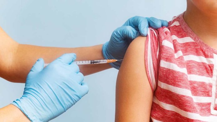 Ante aumento de virus respiratorios pediatras hacen urgente llamado a vacunar a niños y lactantes