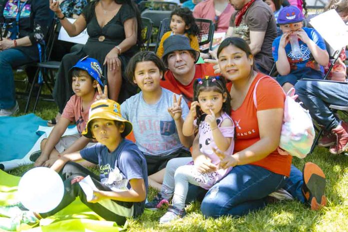 Cómo apoyar el aprendizaje desde casa con gestos simples y cotidianos