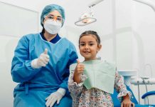 El rol clave de los padres en la formación de hábitos de higiene: El 70% de los niños menores de seis años tiene caries en Chile