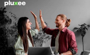 Estudio de Pluxee revela preocupante alza del estrés y caída en satisfacción personal en trabajadores chilenos