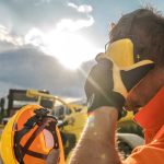 Estudio identifica los factores urbanos más dañinos para la audición de trabajadores en industrias productivas