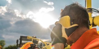 Estudio identifica los factores urbanos más dañinos para la audición de trabajadores en industrias productivas