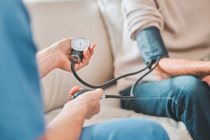 La hipertensión afecta a uno de cada tres chilenos: una enfermedad potencialmente mortal