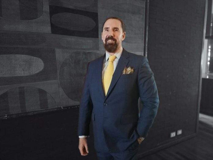 Redes que construyen futuro: la visión de Iván Zilic para transformar la infraestructura digital del país