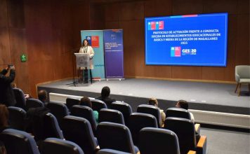 SECTOR SALUD Y EDUCACION INICIAN PRESENTACION DE PROTOCOLO ACTUALIZADO EN COMUNIDADES ESCOLARES PARA ENFRENTAR CONDUCTAS SUICIDAS EN SUS ESTABLECIMIENTOS