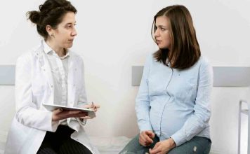 Velar por quienes cuidan: La salud de las madres como pilar del bienestar familiar