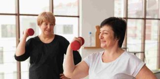 Experto aconseja que ejercicio deben hacer las mujeres que están pasando por la menopausia