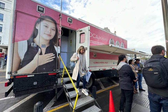 Mujeres penquistas podrán acceder a mamografías gratuitas
