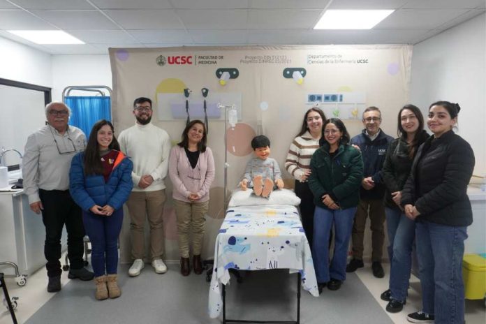 Simulación clínica fortalece habilidades de atención pediátrica en enfermeras y TENS del Hospital Las Higueras