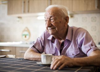 “Soledad No Deseada”: Casi la mitad de la población mayor declara sentirse en soledad