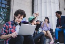 Universitarios colombianos muestran mayor resiliencia, bienestar psicológico y satisfacción familiar que los chilenos