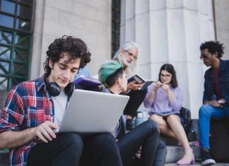Universitarios colombianos muestran mayor resiliencia, bienestar psicológico y satisfacción familiar que los chilenos