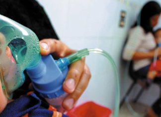 Virus respiratorios van al alza: Médico alerta y entrega consejos de cómo cuidarse en este invierno