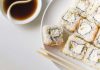 El sushi que comemos habla de nosotros: Chile, el país de los rolls de palta, queso crema y el pollo apanado