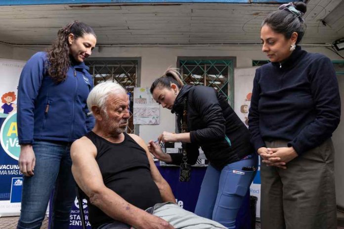 Minsal hace llamado a la vacunación en contexto de bajas temperaturas