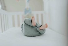 44% de las madres primerizas tiene educación superior: maternidad se reconfigura en Chile durante las últimas décadas