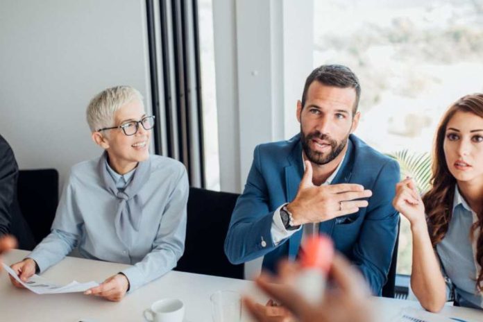 Cuatro generaciones en la fuerza laboral; ¿cómo lidiar con estas diferencias