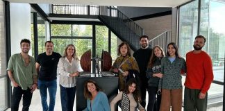 EDUCADORAS CHILENAS CREAN ENFOQUE “AMABLE” PARA TRATAR LAS ADICCIONES