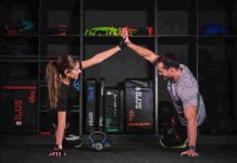 El gimnasio no solo sirve para entrenar el cuerpo sino también para hacer amistades