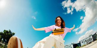 Según estudio publicado en prestigiosa revista internacional de Psicología: La gente “cool” es “cool” en todo el mundo