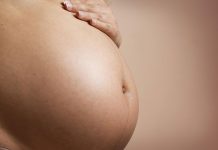 ¿Por qué la listeria puede ser más peligrosa para las embarazadas?