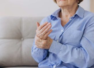 Artritis Reumatoide: Nuevas terapias innovadoras ingresan al sistema público por actualización de Ley Ricarte Soto