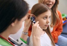 Día del Niño y la Niña: cómo detectar a tiempo la hipoacusia y otros problemas auditivos en la infancia