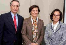 En UDLA ministra de Salud, exministros y exautoridades de gobierno se reúnen en presentación del libro “20 años del AUGE desde sus actores