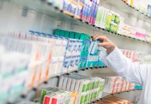 Informe señala que gasto de bolsillo en medicamentos en Chile se ha disparado un 80% en 13 años