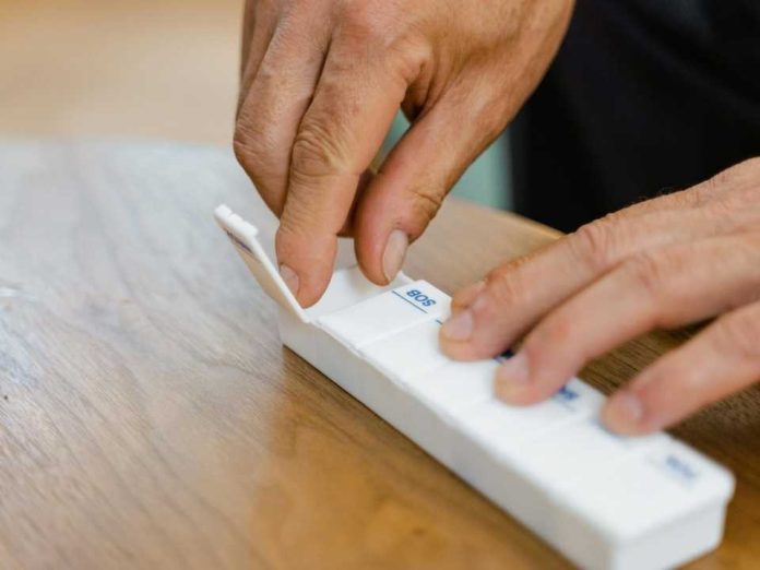 Salud y farmacia se convierte en la tercera industria con mayor cantidad de despachos por e-commerce en primer semestre de 2025 en Chile