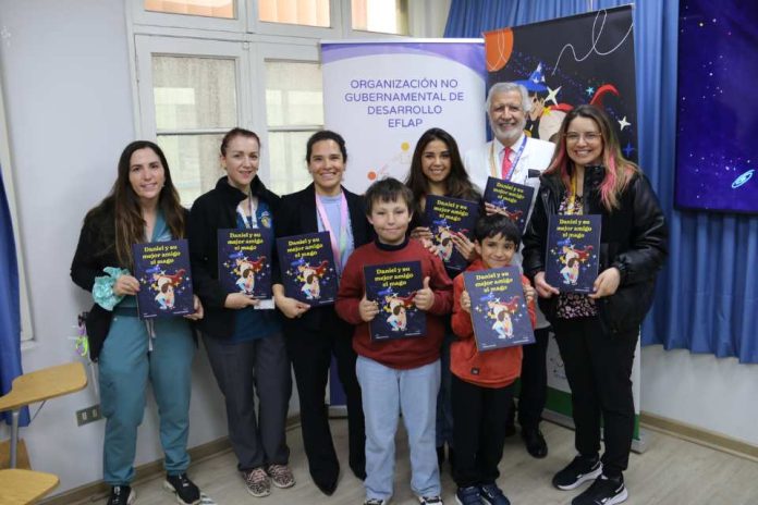 Un cuento para sanar miedos: Hospital Dr. Roberto del Río presenta libro infantil que acompaña a niños en procedimientos médicos