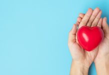 Mes del Corazón: los silentes riesgos cardiovasculares que padecen las mujeres A pesar de distintas creencias, las ECV son la principal causa de muerte en mujeres en Chile.
