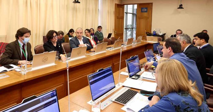 Comisión de Salud de la Cámara de Diputados aprueba histórico proyecto que fortalece la Superintendencia de Salud