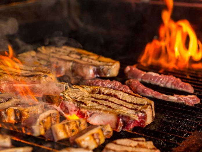 Alimentación en Fiestas Patrias: entre 3 y 4 kilos se puede subir en estos días de celebraciones