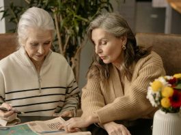 Alzheimer: Señales tempranas que van más allá de la memoria