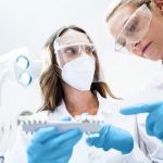 Cuando el deporte golpea la sonrisa: hasta 61% de los atletas sufre traumatismos dentales